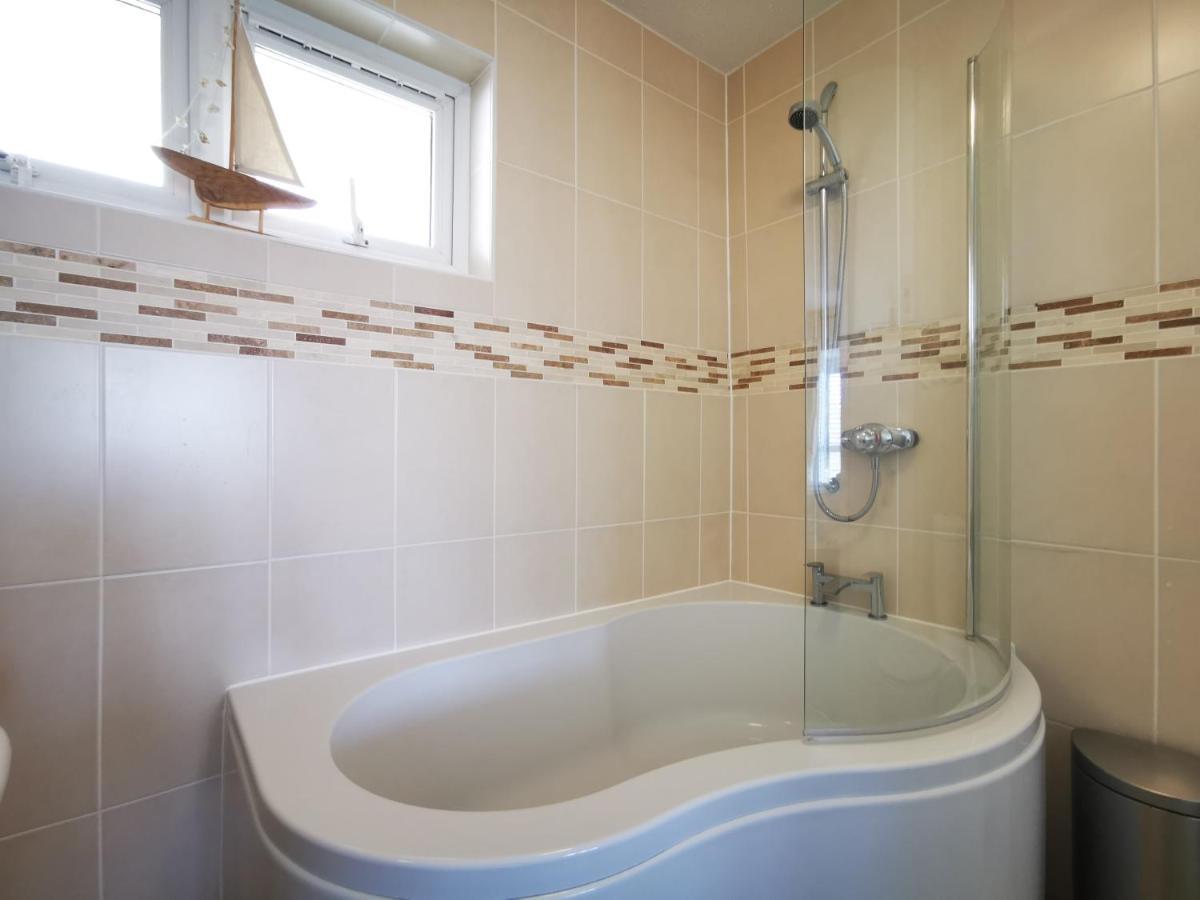 Sea View 3 Bedroom Seaside Property Чичестер Экстерьер фото